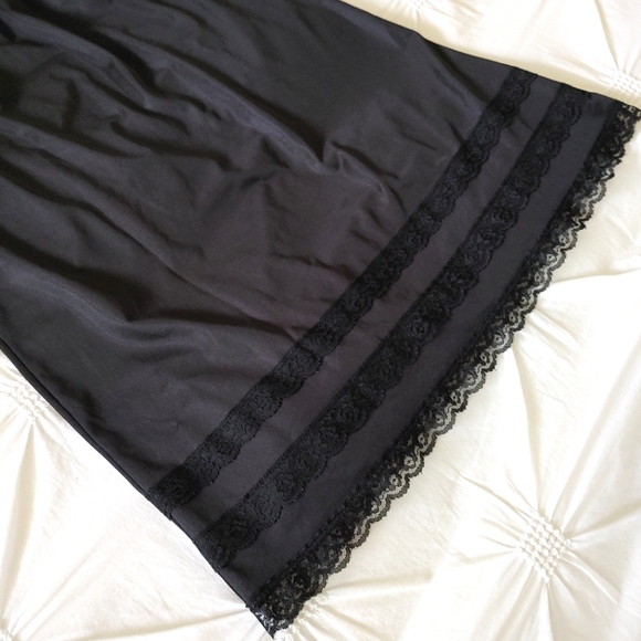 Patricia Lingerie vintage black lace trim midi slip skirt. Size S - Picture 5 of 5